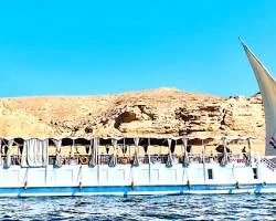 اليخوت والمراكب